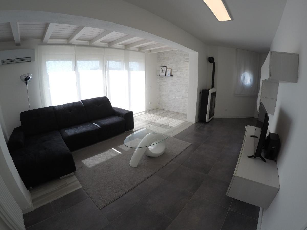 Attico Margherita - Agenzia Cocal Appartement Caorle Buitenkant foto
