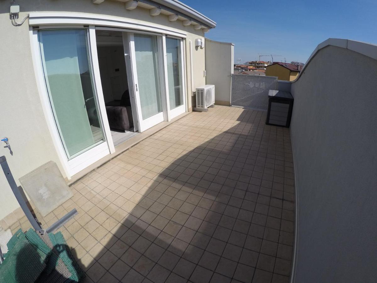 Attico Margherita - Agenzia Cocal Appartement Caorle Buitenkant foto