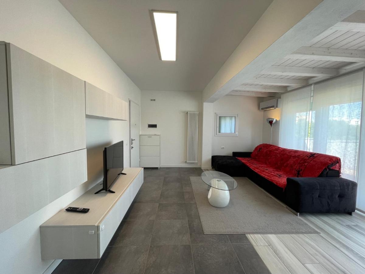 Attico Margherita - Agenzia Cocal Appartement Caorle Buitenkant foto